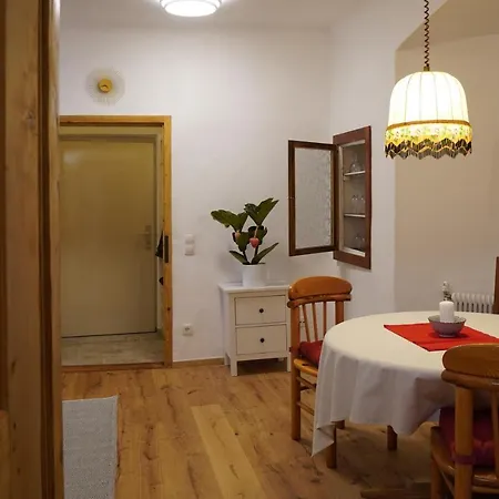Altstadt Apartment Am Schergentor Hall in Tirol Exterior foto